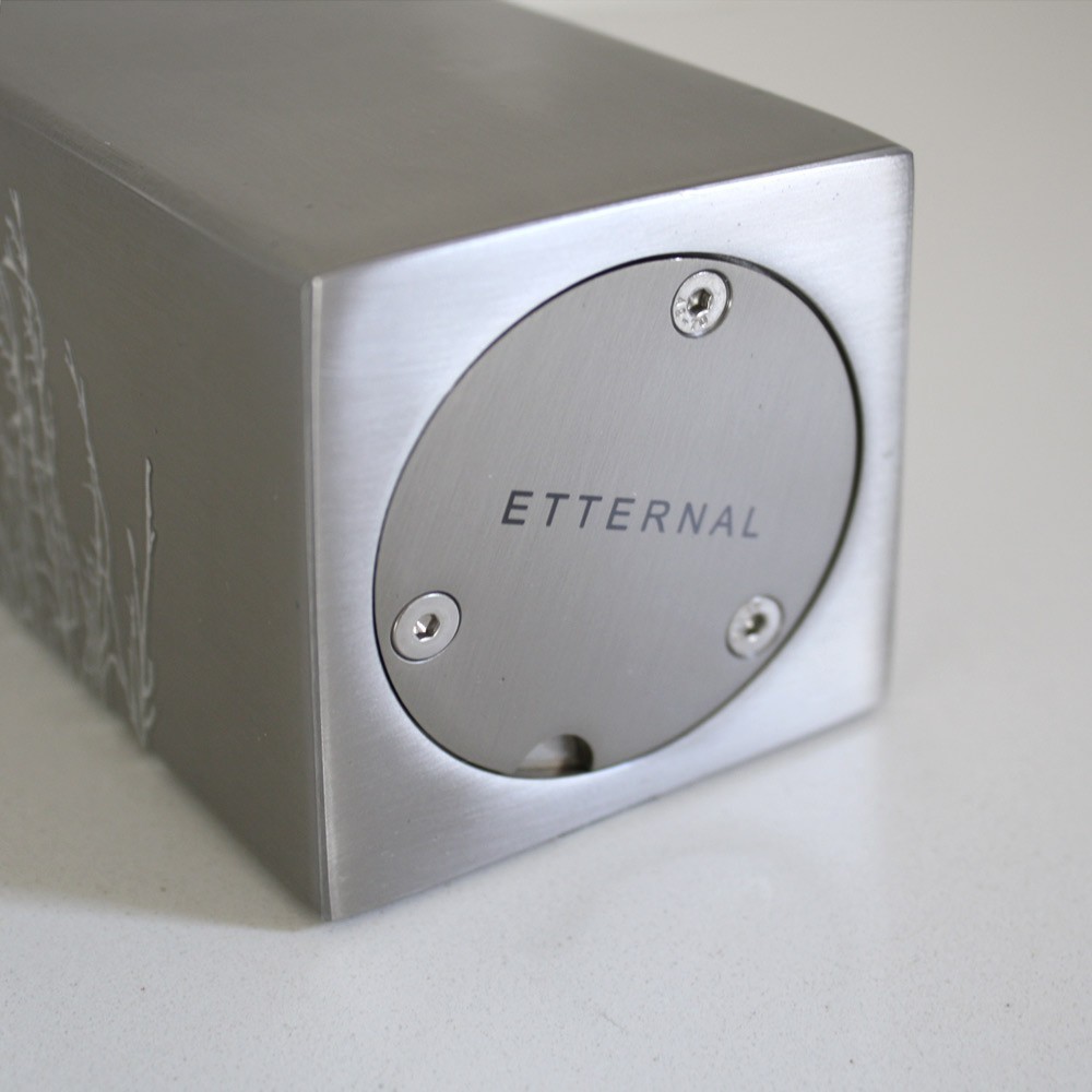 Urna-funeraria-de-acero-inoxidable-TREE-ROOT