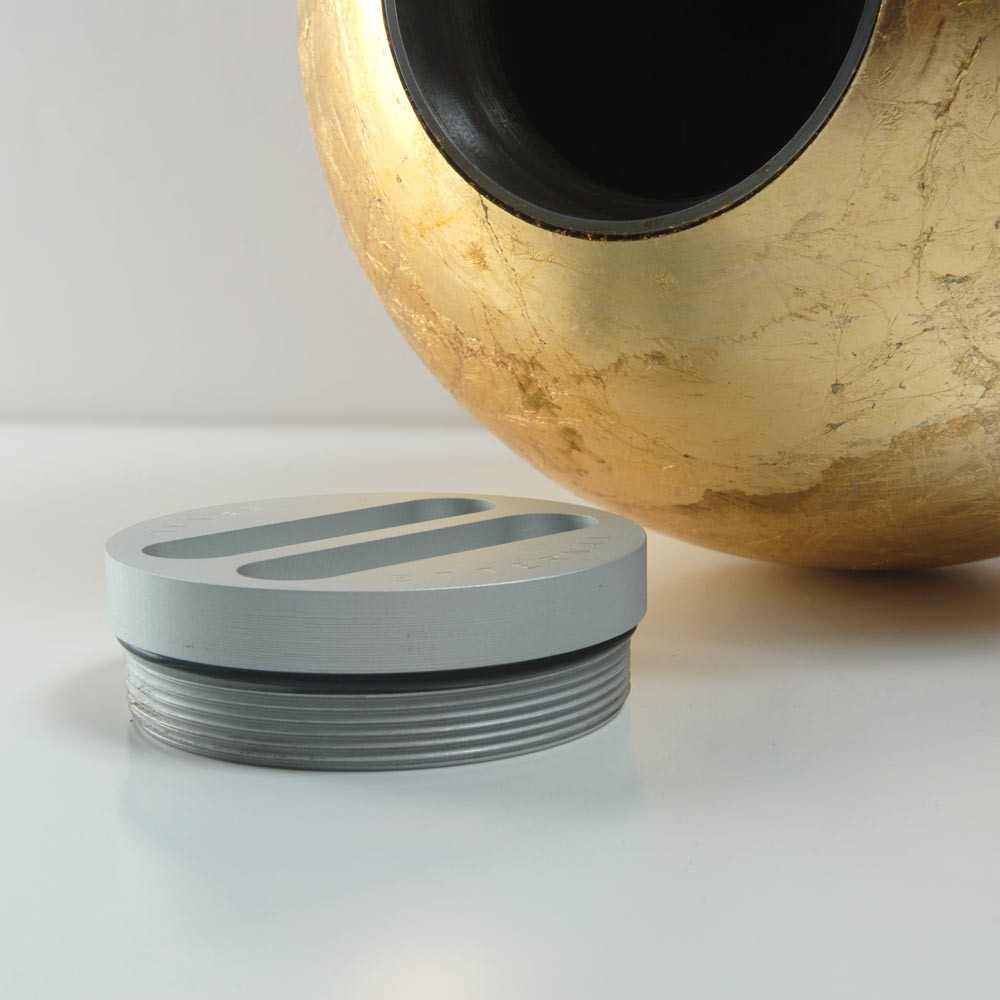 Urna-funeraria-de-acero-inoxidable-y-pan-de-oro-GOLDEN-SPHERE-5