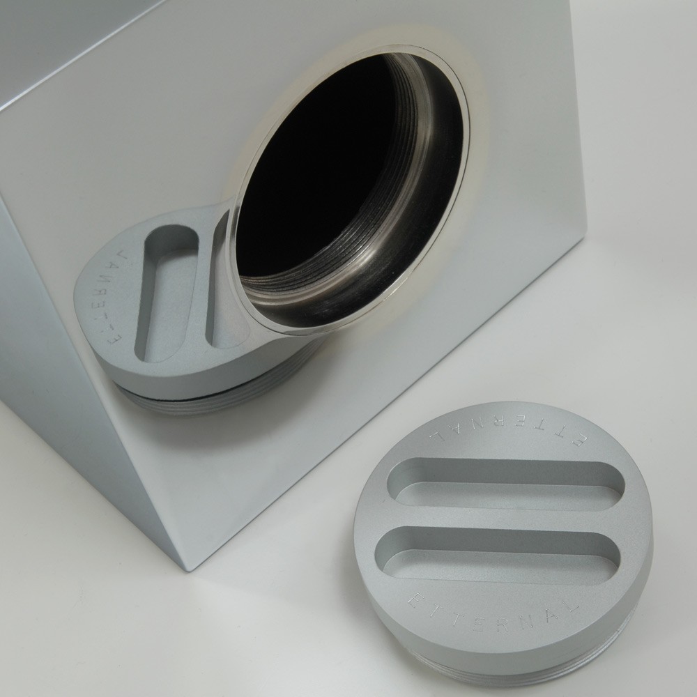 Urna-funeraria-de-acero-inoxidable-MIRROR-CUBE-5