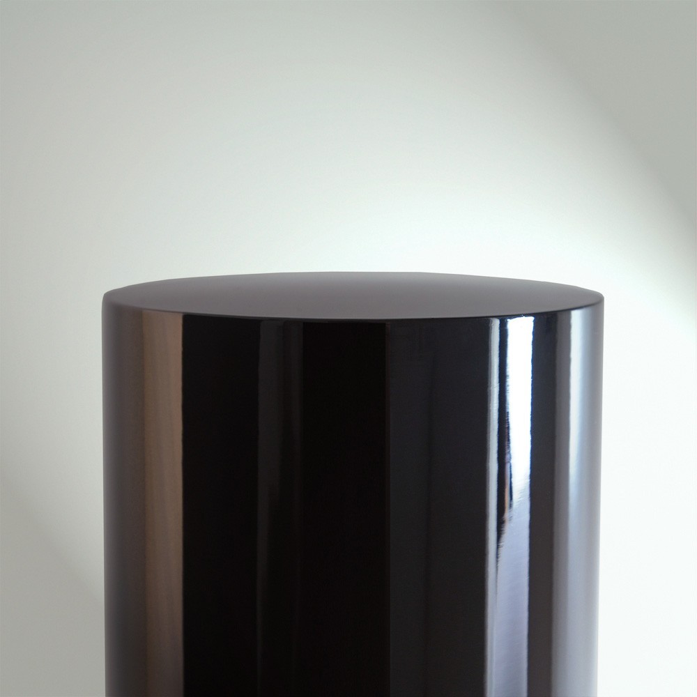 Urna-funeraria-de-hierro-THERE-IS-A-LIGHT