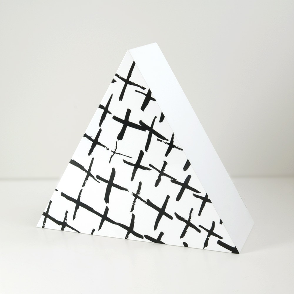 Urna-funeraria-de-hierro-THERE-IS-A-LIGHT