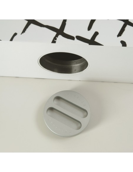 Urna-funeraria-de-hierro-THERE-IS-A-LIGHT