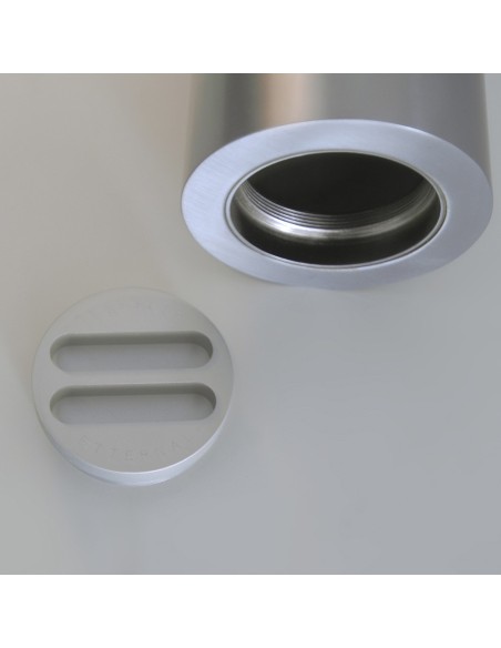 Urna-funeraria-de-hierro-THERE-IS-A-LIGHT