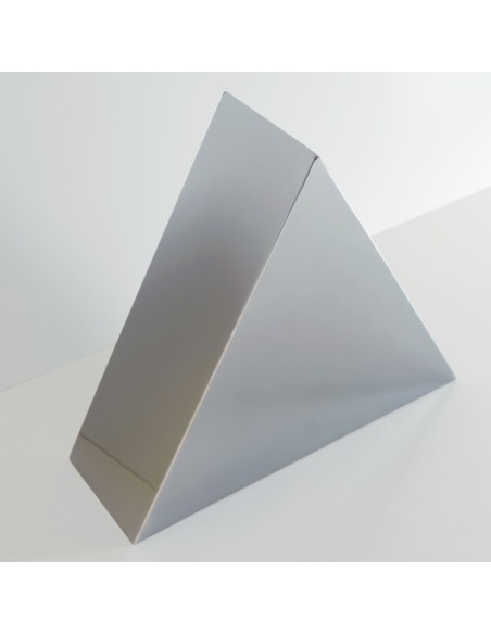 Urna-funeraria-de-hierro-THERE-IS-A-LIGHT