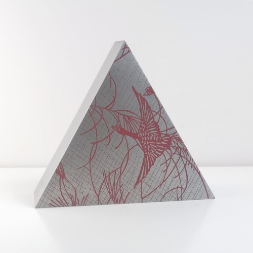 Urna-funeraria-de-acero-inoxidable-TORI-TRIANGLE 2