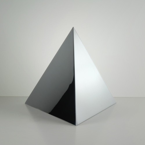 Urna-funeraria-de-acero-inoxidable-MIRROR-PYRAMID