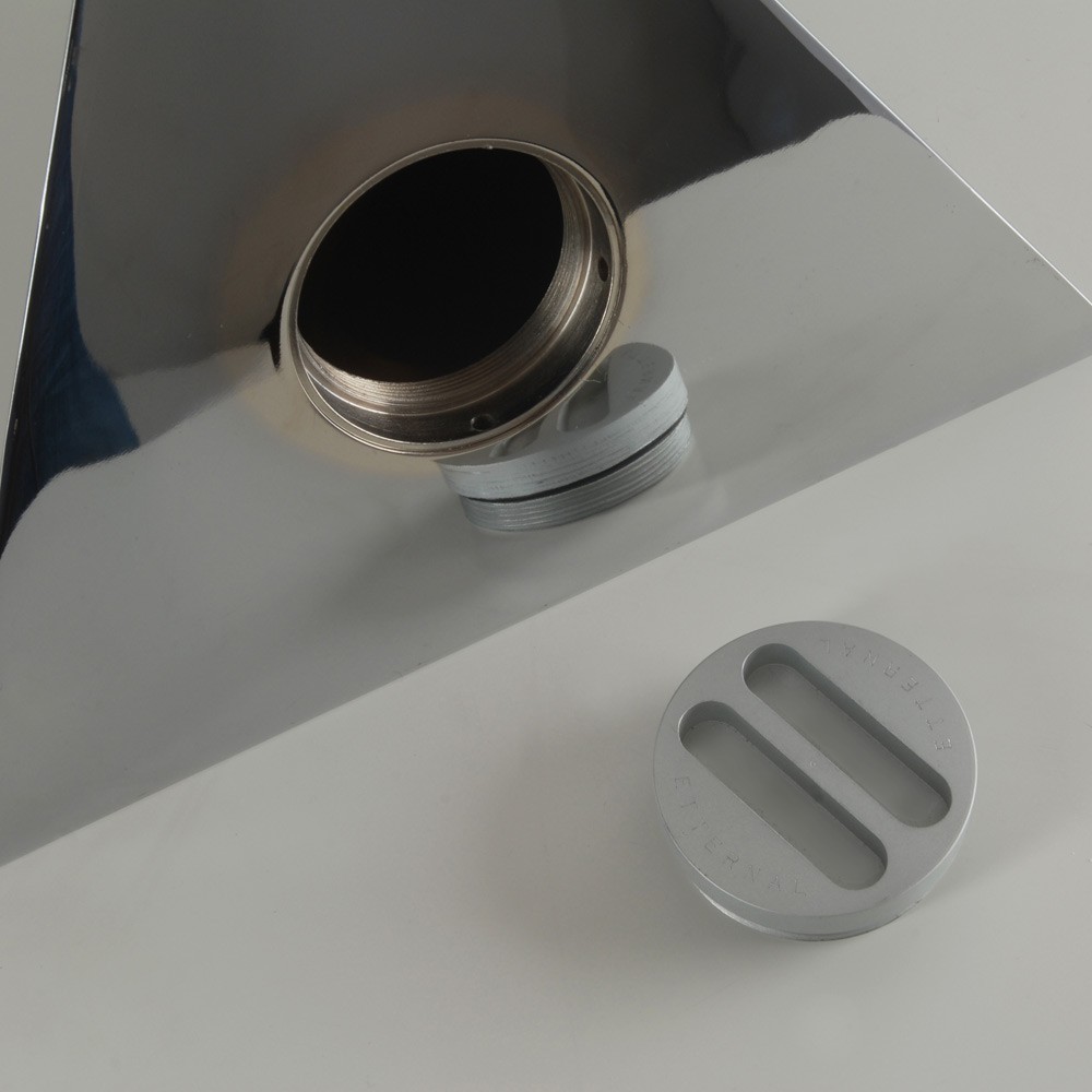 Urna-funeraria-de-acero-inoxidable-MIRROR-PYRAMID-5