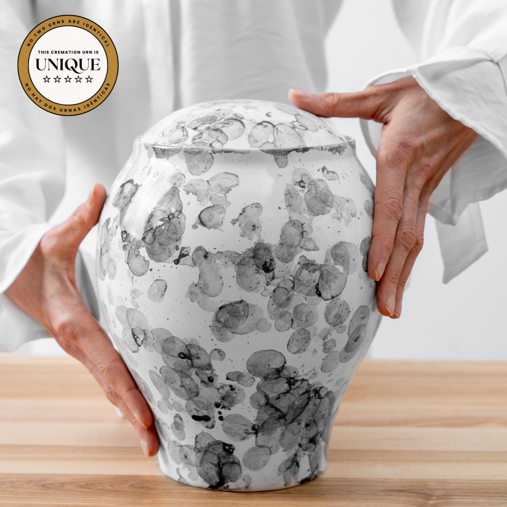 BIANCO CARRARA Ceramic Urn